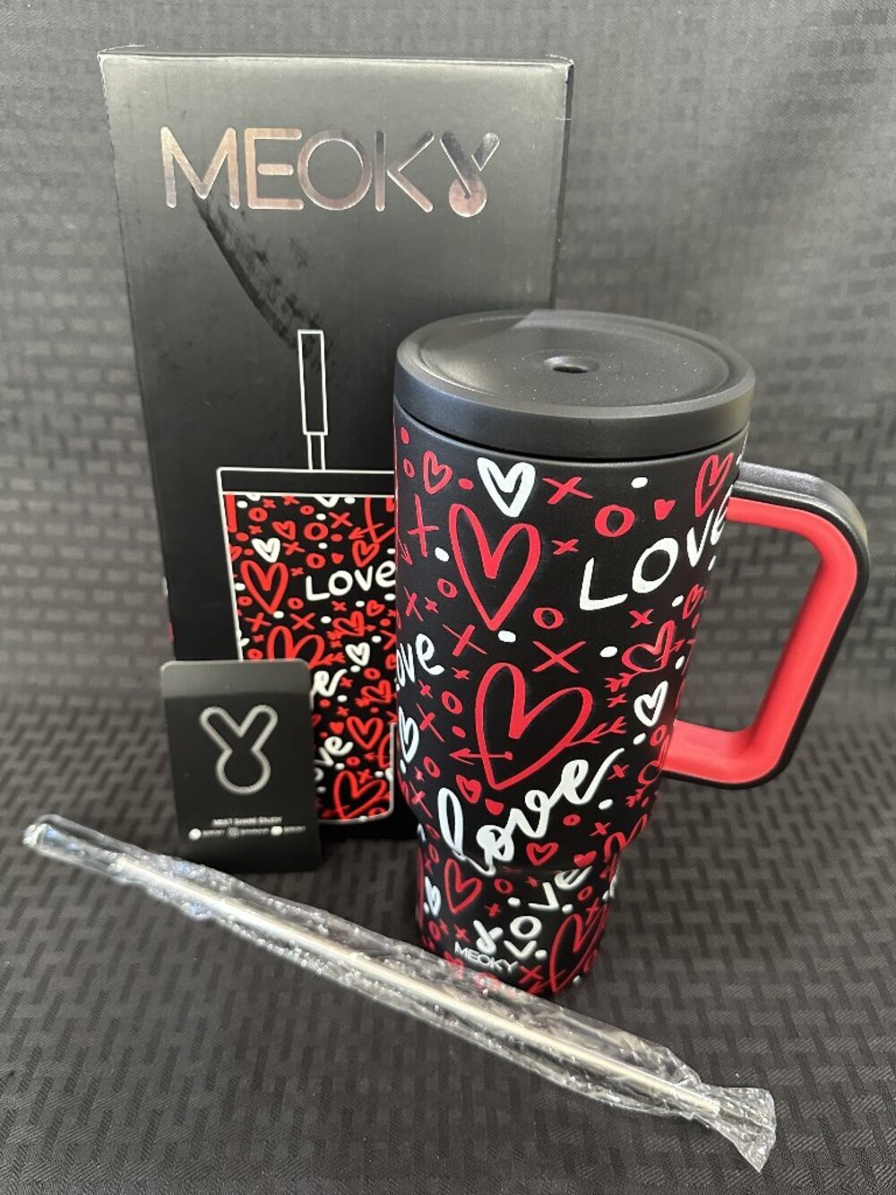 MEOKY 40 oz Love Heart Tumbler with Handle, Lid & Straw NWT